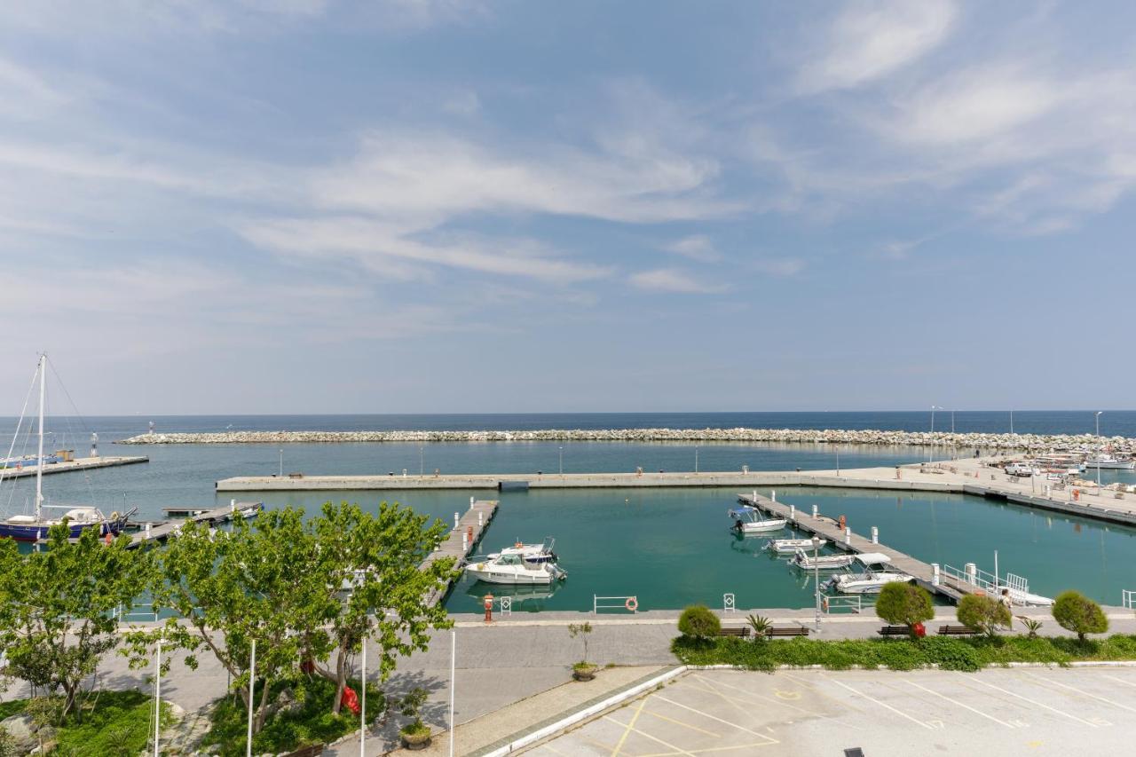 Diverso Platamon, Luxury Hotel & Suites エクステリア 写真